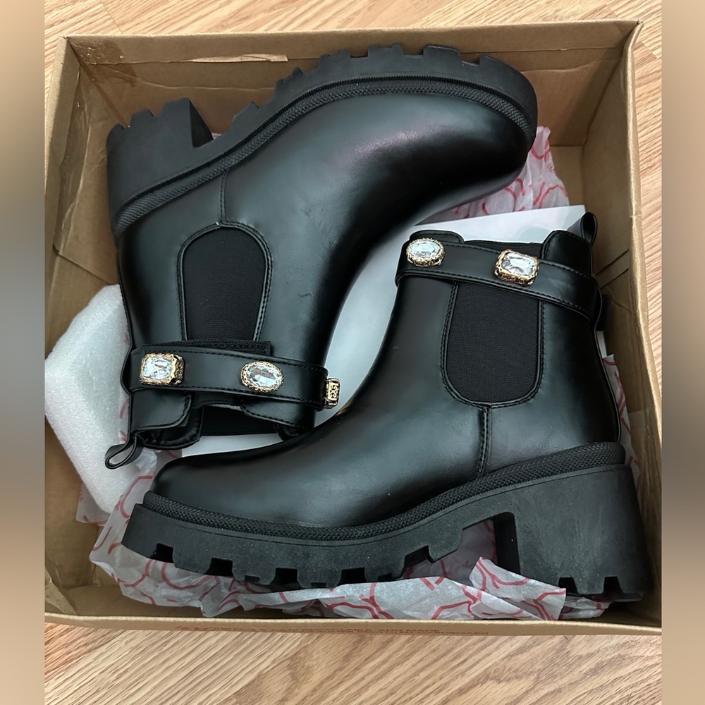 NEW Sugar Favorite Jewel Chelsea Booties